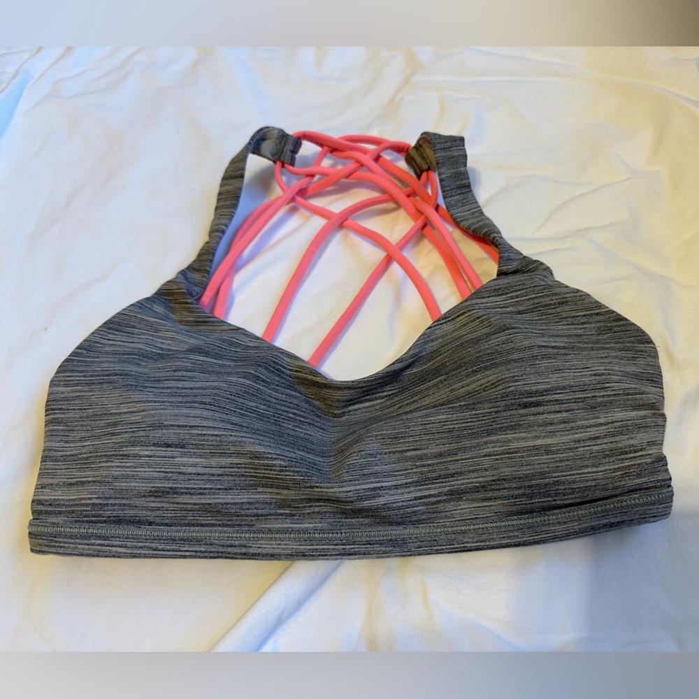 Lululemon bra size 6